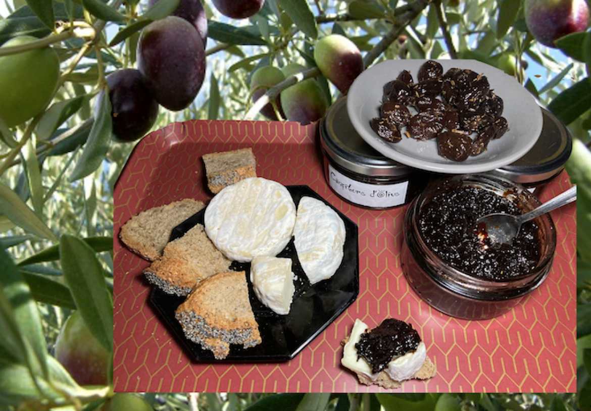 Confiture d'Olive sur toast de chèvre sec